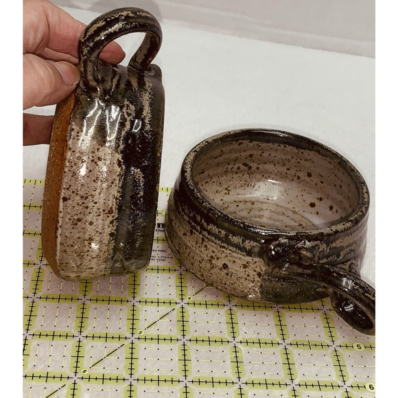 2 Mugs Studio Art Pottery Marked J.P.G. Hand Thrown Abstract Design Stoneware - Picture 14 of 14